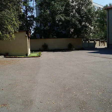 Spacious Loft-style In A Private Fenced Building, Close To The City Center, Equipped With All Modern Amenities * Sofia